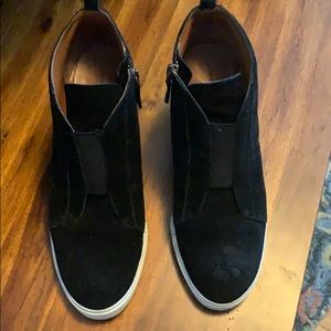 Like new wedge sneakers